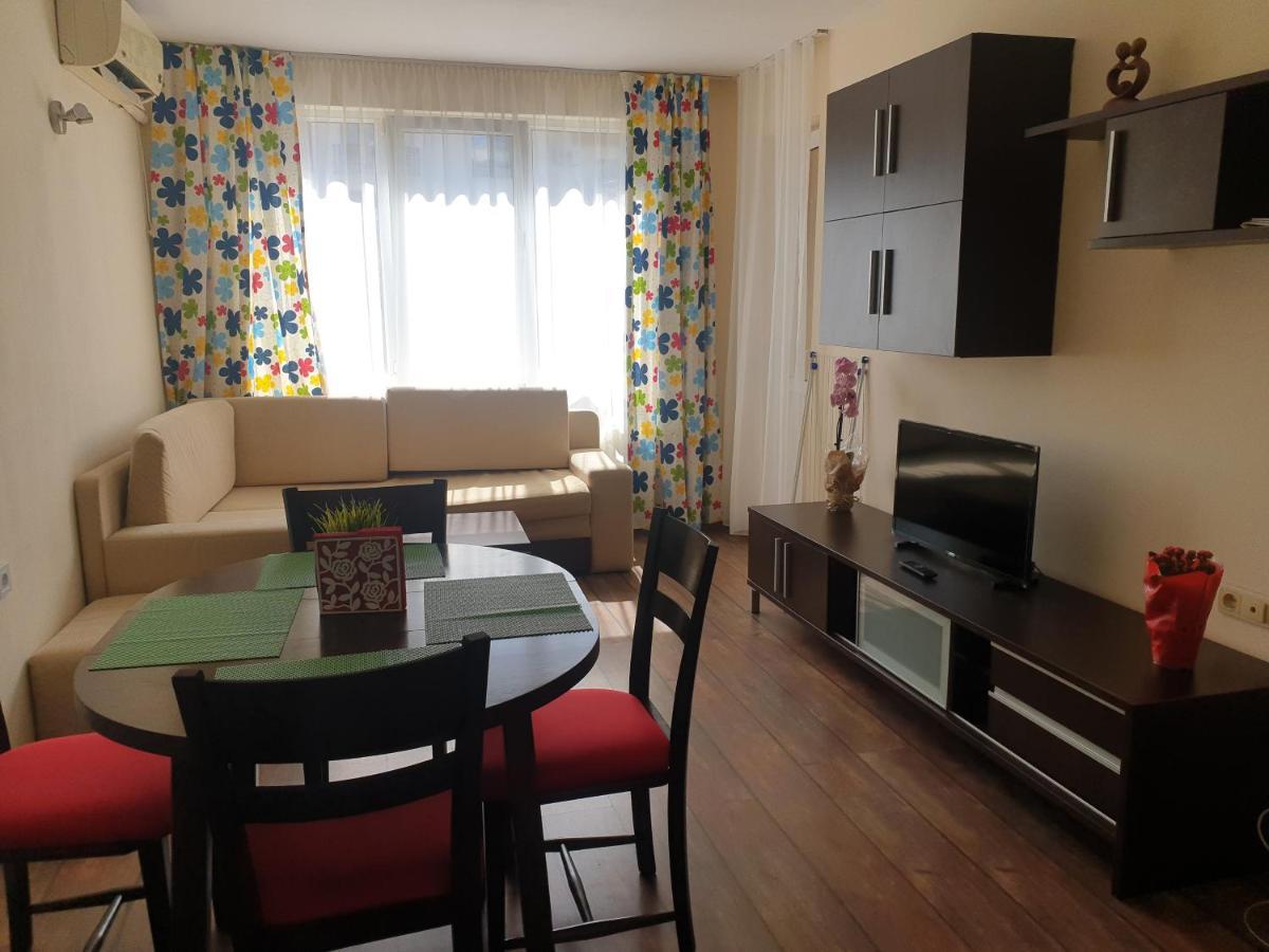 Sunny Apartment Burgas City Eksteriør billede