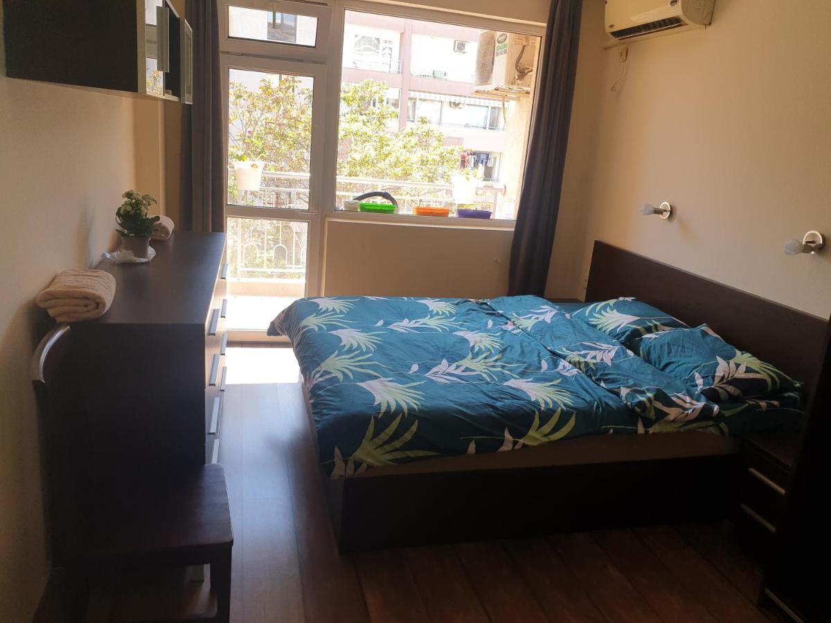Sunny Apartment Burgas City Eksteriør billede