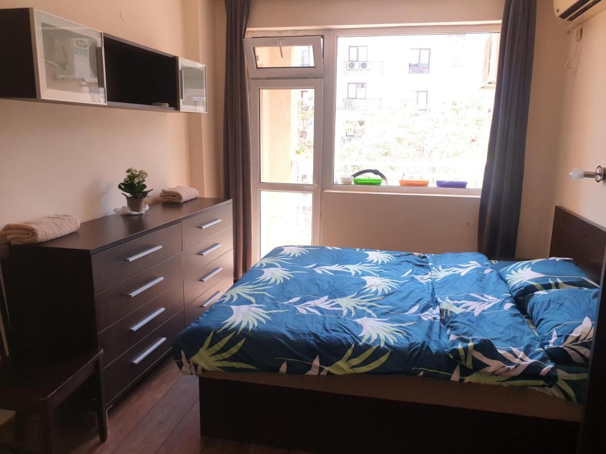 Sunny Apartment Burgas City Eksteriør billede